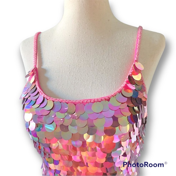 Hannah Montana’s Wardrobe, pink sequin dress - Picture 6 of 13